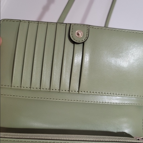 Michael Kors Crossbody - Picture 6 of 6